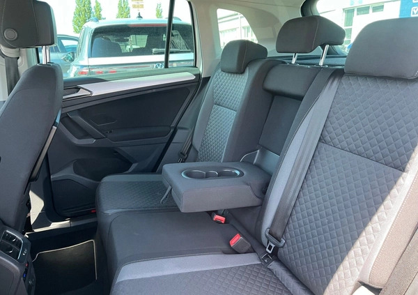 Volkswagen Tiguan cena 86900 przebieg: 91210, rok produkcji 2017 z Wschowa małe 742